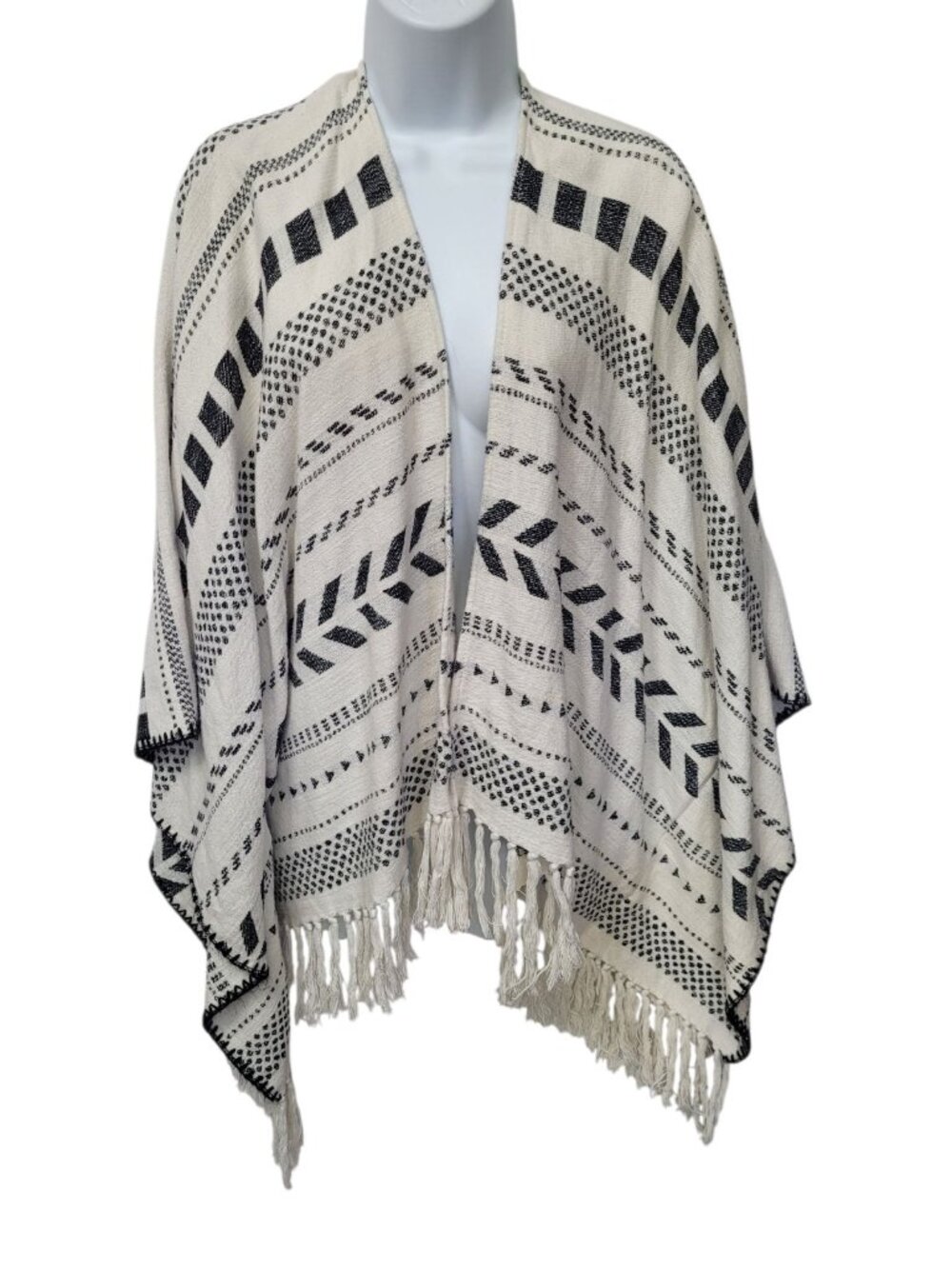 American Eagle Poncho Sweater Open Front Fringe Southwestern Aztec One Size